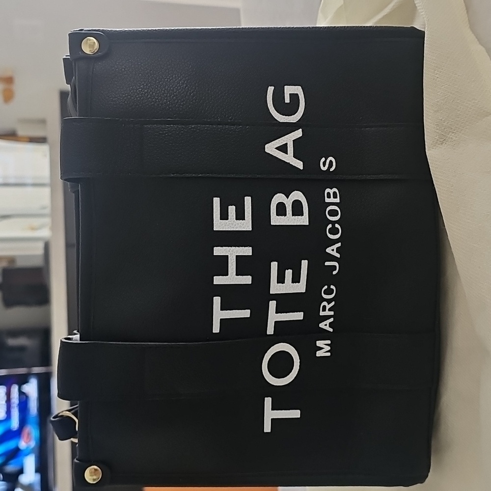 Black Shoulder and / or Cross Body Bag Made of Vinyl Dup "The Tote Bag"